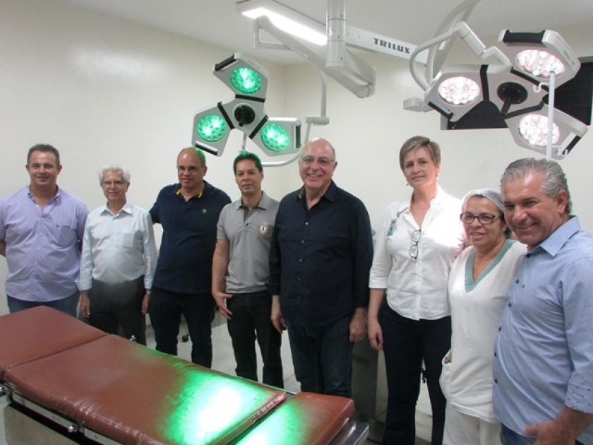 Santa Casa de Sertãozinho recebe a visita do Deputado e Secretário Arnaldo Jardim