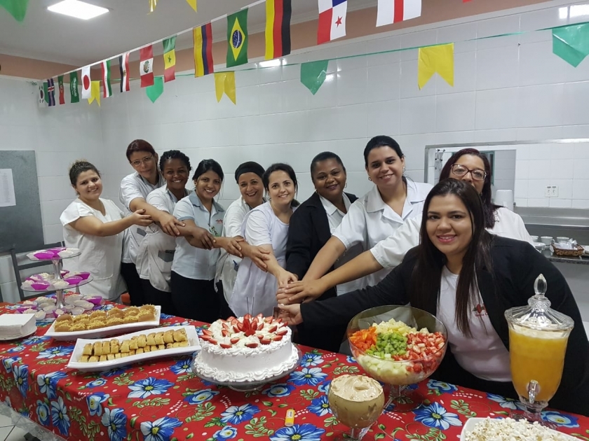 Aniversariantes do mês de junho ganham comemoração da Santa Casa de Sertãozinho 