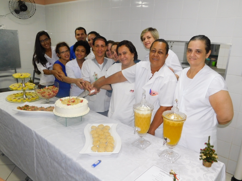 Aniversariantes do mês de novembro ganham comemoração da Santa Casa de Sertãozinho 
