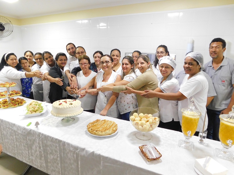 Santa Casa de Sertãozinho comemora com colaboradores aniversariantes do mês de agosto 