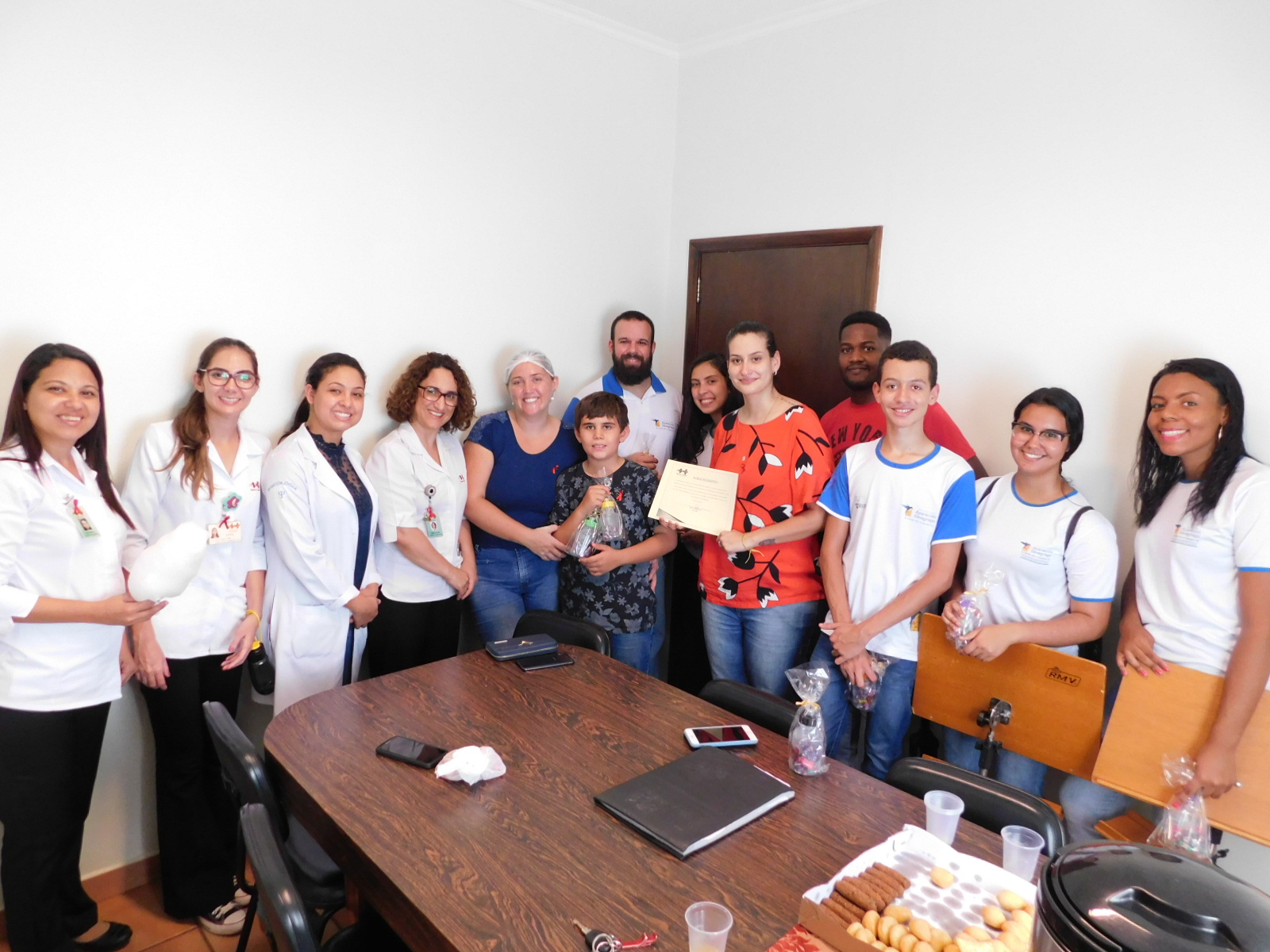 Apresentação de alunos e professores da Instituição Aparecido Savegnago inicia comemorações natalinas na Santa Casa de Sertãozinho