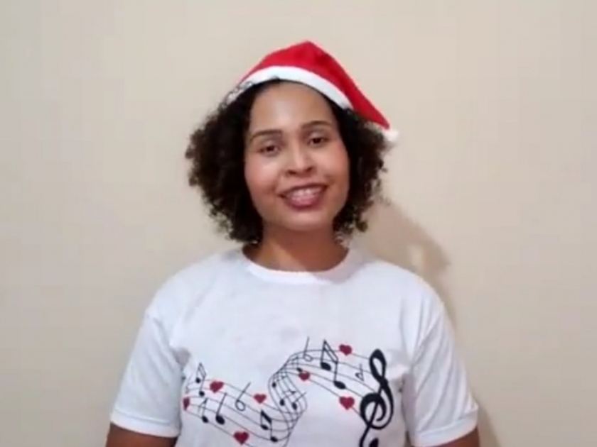 Musicista Rita Nascimento grava mensagem para colaboradores da Santa Casa