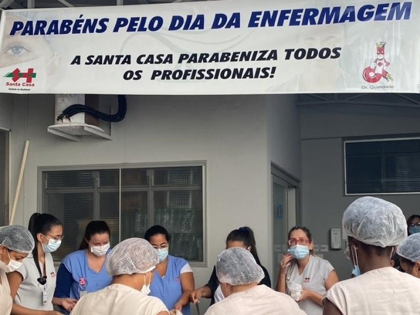 Santa Casa de Sertãozinho homenageia profissionais da saúde pelo seu dia
