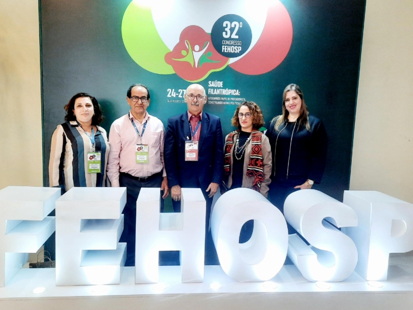 Colaboradores da Santa Casa de Sertãozinho participam de Congresso da Fehosp