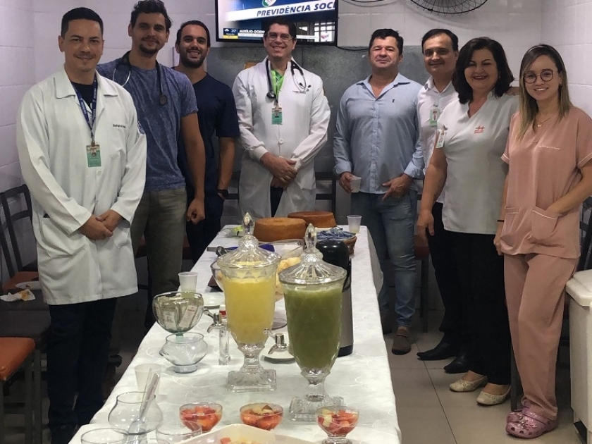 Médicos da Santa Casa ganham café da manhã especial para comemorar o seu dia
