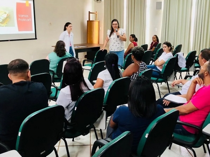 Santa Casa realiza palestra sobre Comunicação Assertiva em parceria com Faculdade Anhanguera