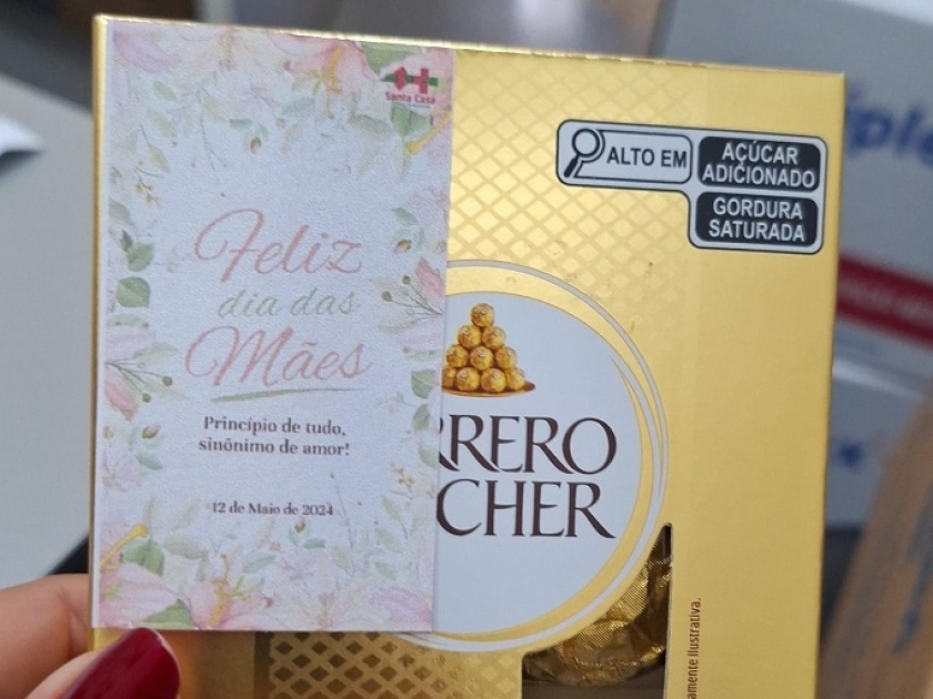 Santa Casa de Sertãozinho presenteia colaboradores com mimo em homenagem ao Dia das Mães
