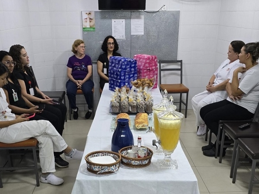 Santa Casa comemora com aniversariantes do mês de novembro