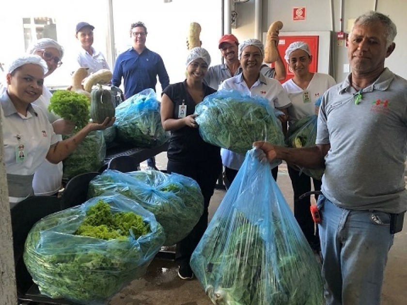 Santa Casa recebe doação de hortaliças do Projeto 