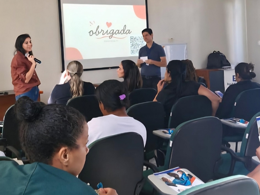 Colaboradores da Santa Casa participam de treinamento sobre interpretação de hemograma