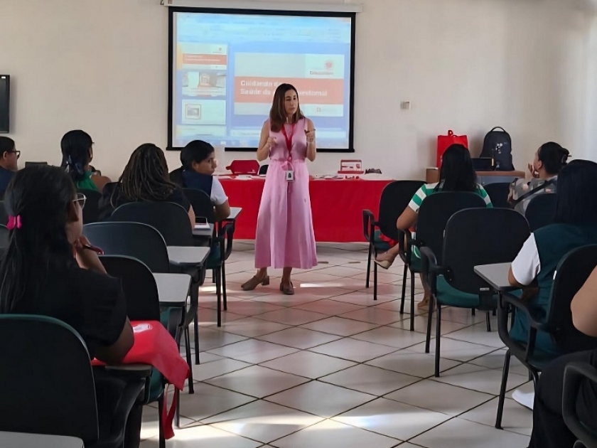 Colaboradores da Santa Casa participam de treinamento para aperfeiçoamento em cuidados com colostomia
