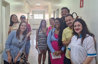 Gestantes visitam a maternidade da Santa Casa de Sertãozinho