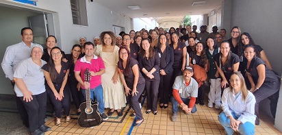 Comemorações Natalinas continuam na Santa Casa com a apresentação de Rita Nascimento